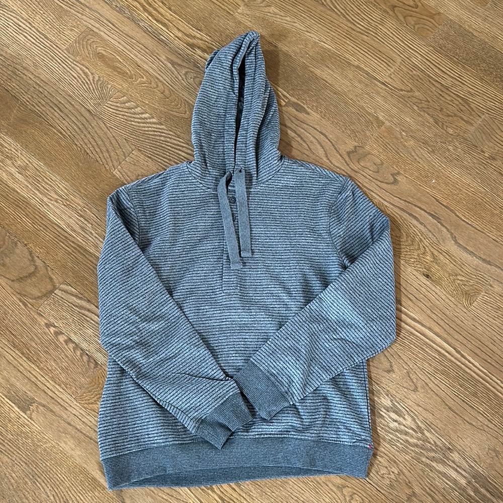 NWOT Mens Gray Striped Sweatshirt Sz L